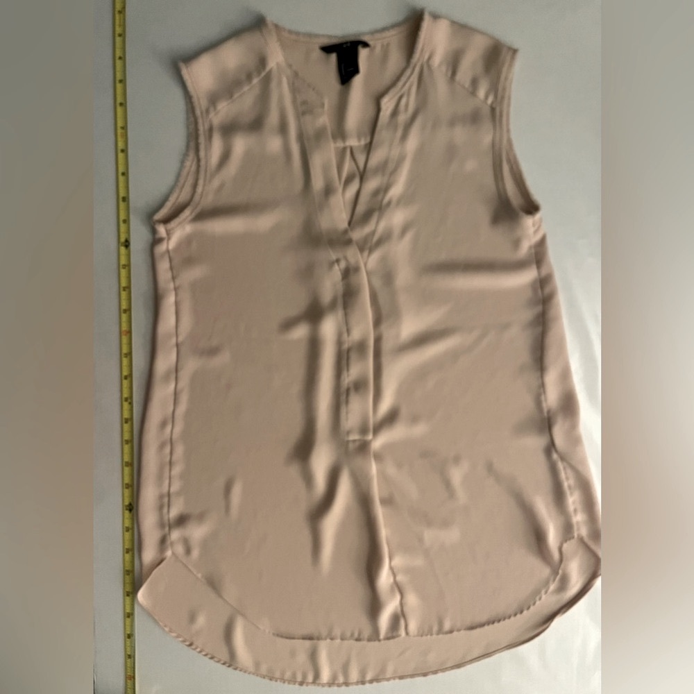 H&M Light Beige-Pink pastels Sleeveless Blouse. Medium